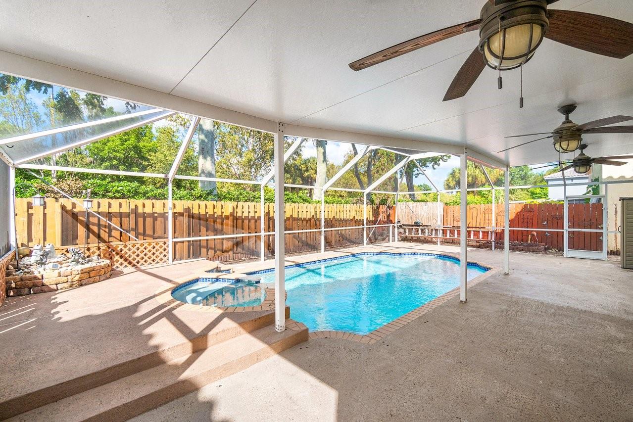 WINSTON PARK SECTION TWO- - Residential