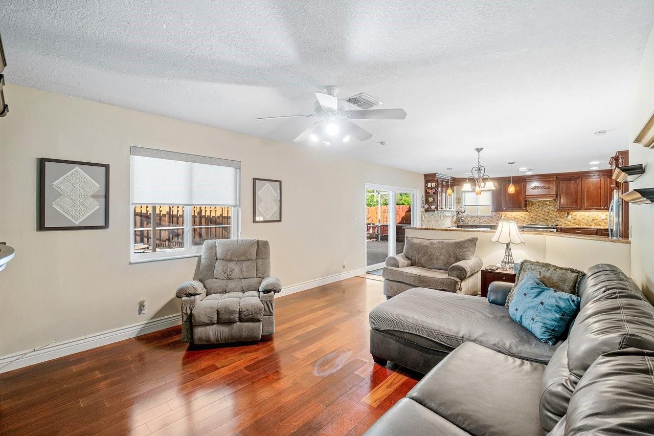 WINSTON PARK SECTION TWO- - Residential