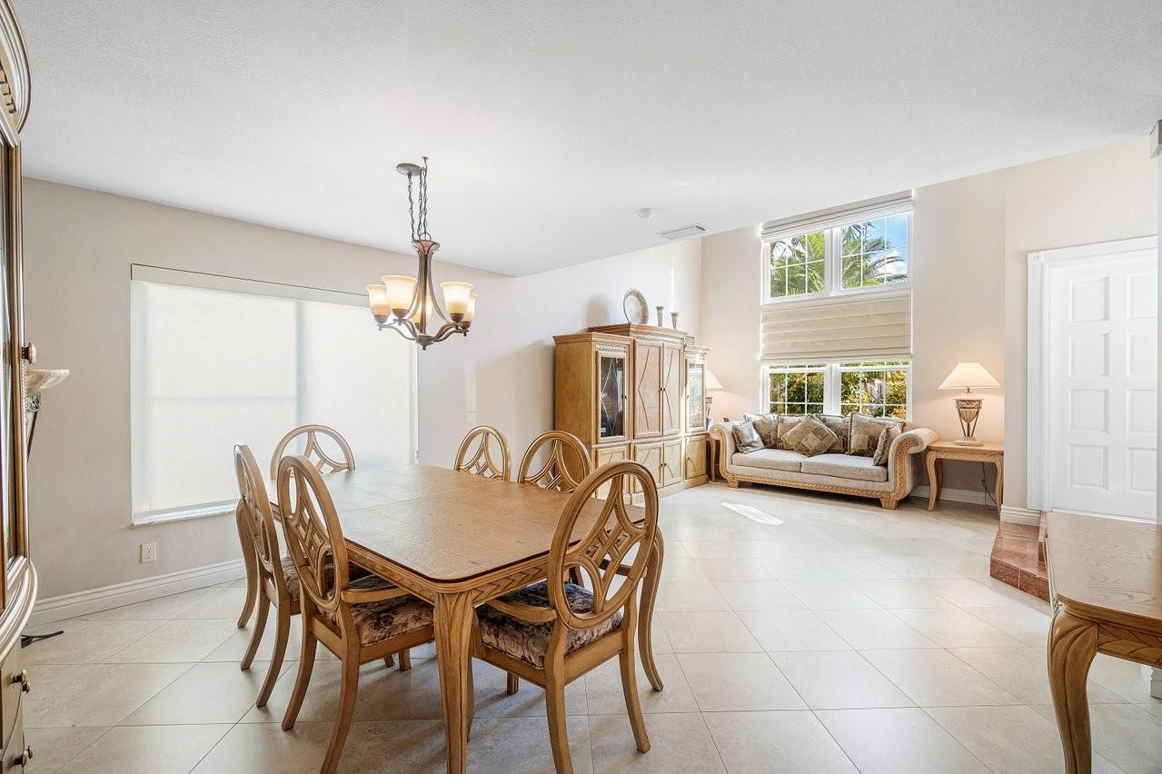 WINSTON PARK SECTION TWO- - Residential