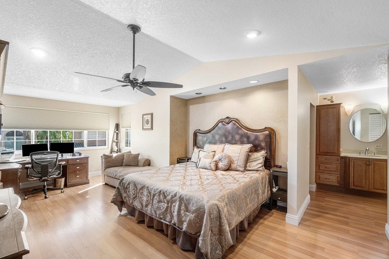 WINSTON PARK SECTION TWO- - Residential