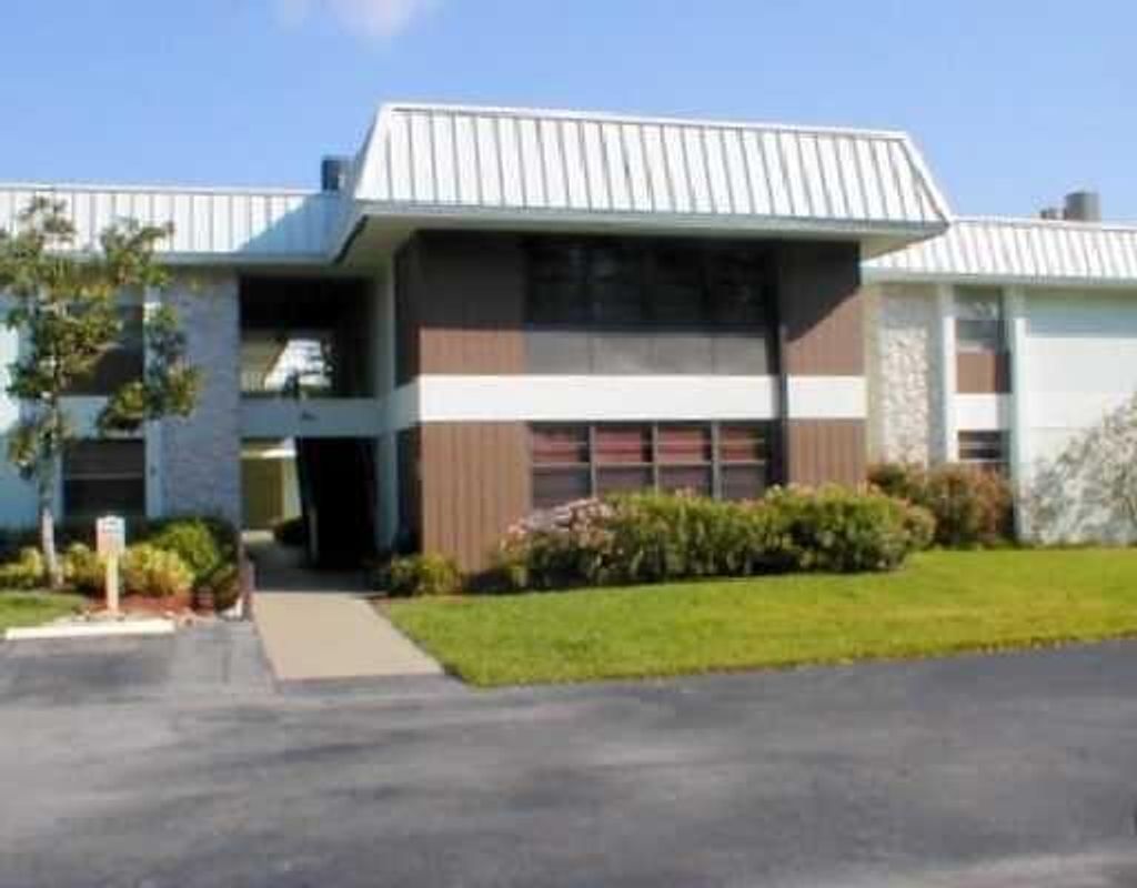 Photo of 2302 Sunrise Boulevard Blvd #110, Fort Pierce, FL 34950 (MLS # R10799163)