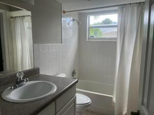 LAKE WORTH TOWN OF - Residential Lease