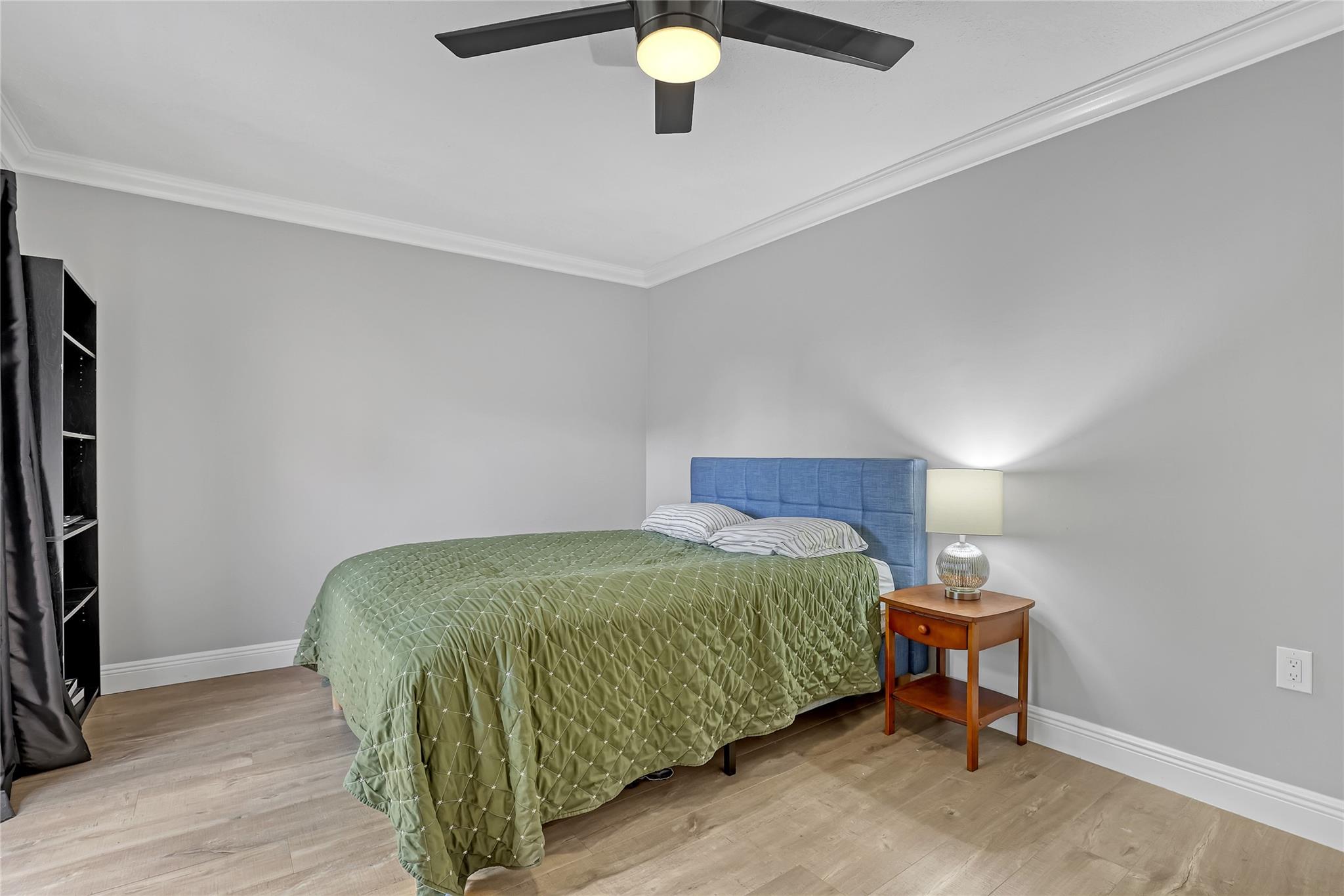 SHERWOOD LAKES - Residential