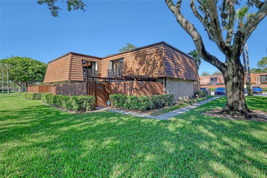 Completely remodeled, beautiful Townhouse. Meticulously maintained and custom design touches offer a unique elegance. Featuring 3 bedrooms and 3 full bathrooms, the downstairs Bdrm boasts private sliding door access to the courtyard. On the upper level, each bedroom has its own balcony, providing a personal sanctuary. The primary Bdrm boasts an ensuite bathroom, dual closets & dual vanities, elevating the concept of indulgence. The open kitchen w/modern countertops, tile backsplash, SS appliances is a culinary haven. Contemporary ceiling fans with integrated lighting add a touch of sophistication to the living spaces. The Private enclosed patio is a veritable outdoor oasis enjoyed against the backdrop of Florida's radiant sunshine. Indulge in the myriad of amenities this community offers Completely remodeled, beautiful Townhouse. Meticulously maintained and custom design touches offer a unique elegance. Featuring 3 bedrooms and 3 full bathrooms, the downstairs Bdrm boasts private sliding door access to the courtyard. On the upper level, each bedroom has its own balcony, providing a personal sanctuary. The primary Bdrm boasts an ensuite bathroom, dual closets & dual vanities, elevating the concept of indulgence. The open kitchen w/modern countertops, tile backsplash, SS appliances is a culinary haven. Contemporary ceiling fans with integrated lighting add a touch of sophistication to the living spaces. The Private enclosed patio is a veritable outdoor oasis enjoyed against the backdrop of Florida's radiant sunshine. Indulge in the myriad of amenities this community offers