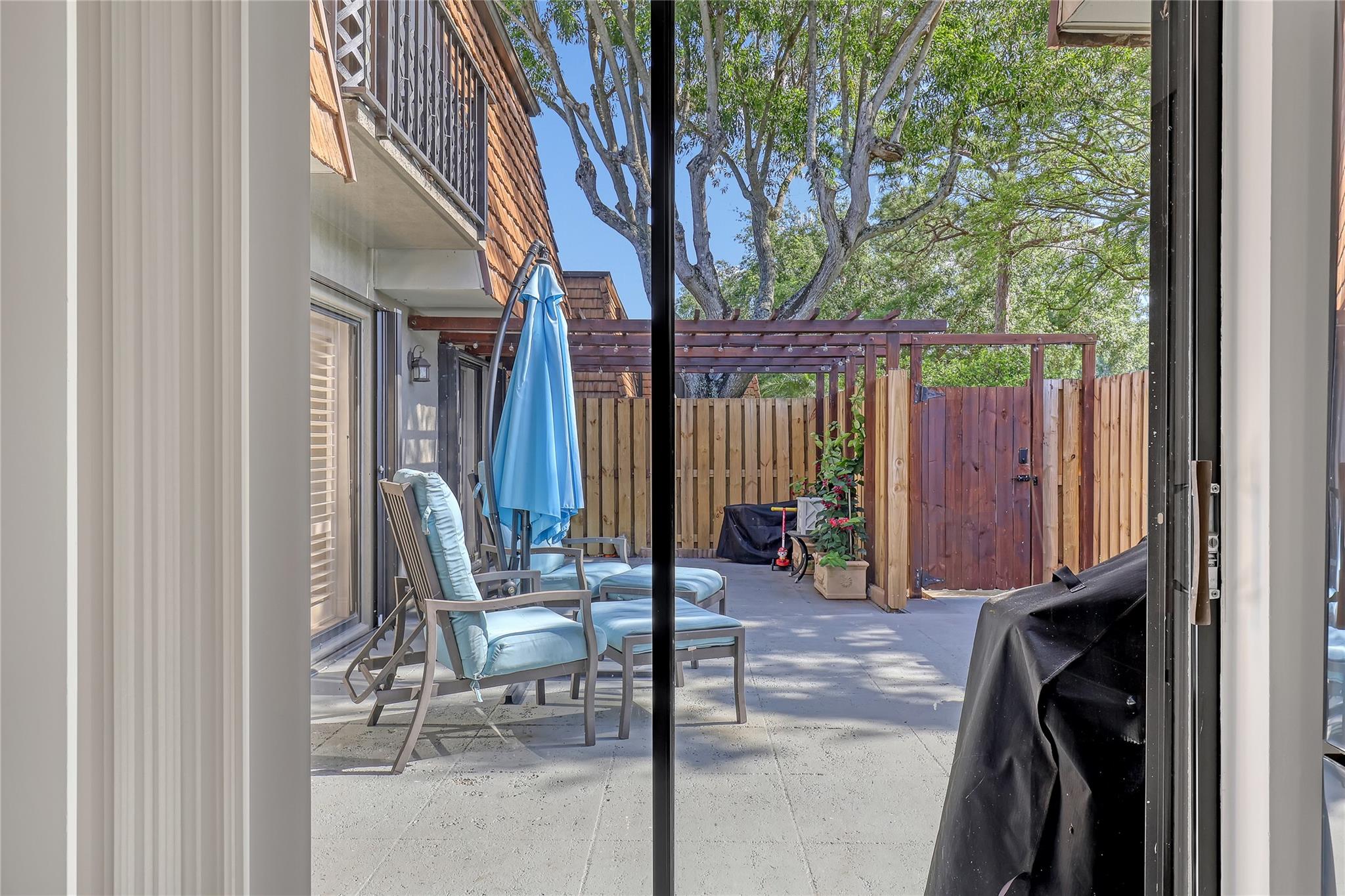 SHERWOOD LAKES - Residential