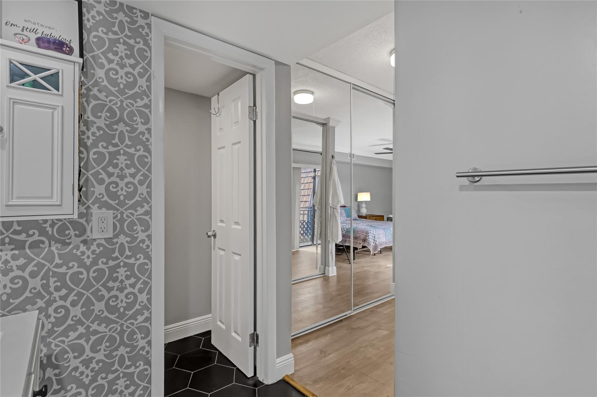 SHERWOOD LAKES - Residential