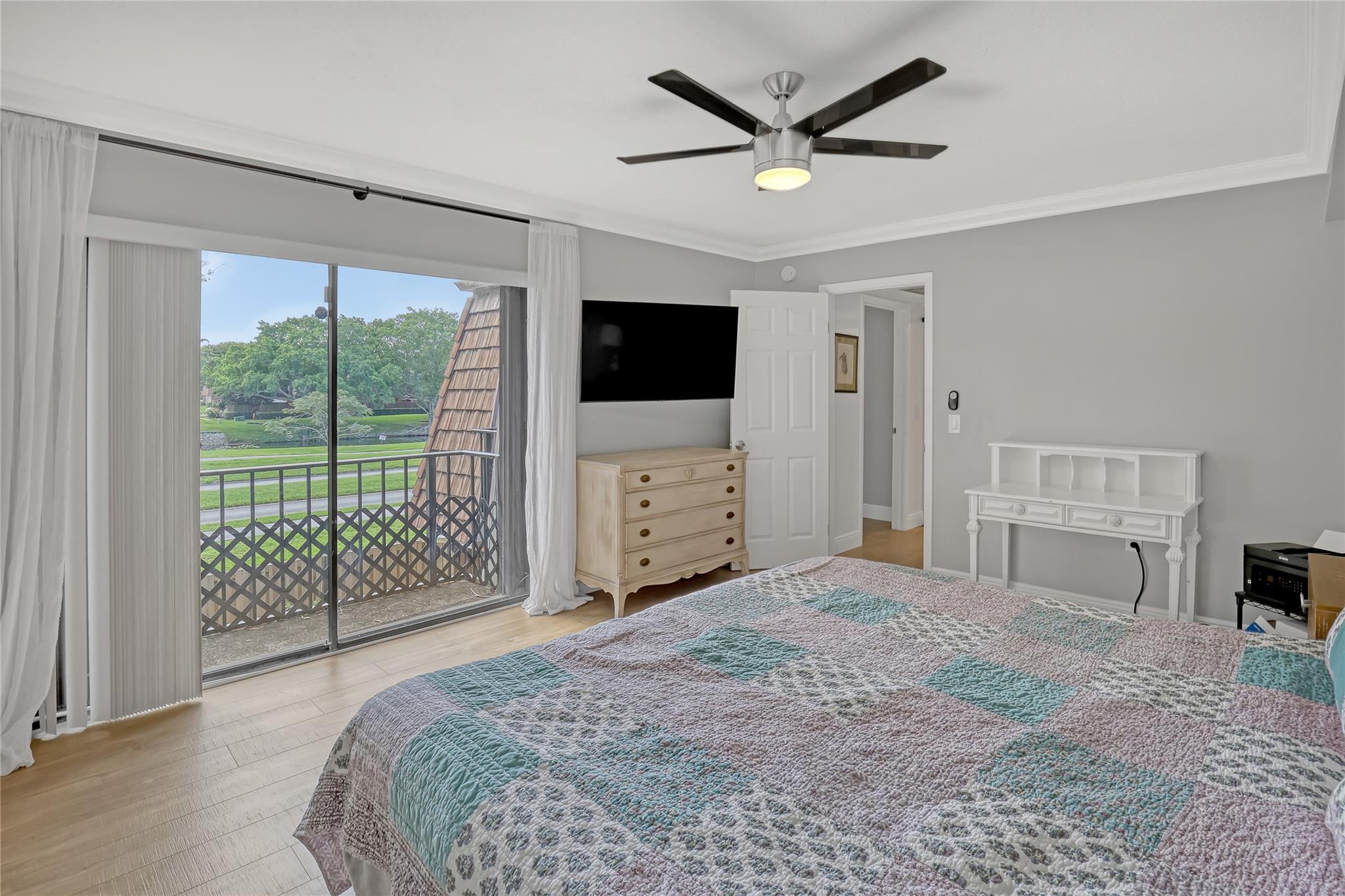 SHERWOOD LAKES - Residential