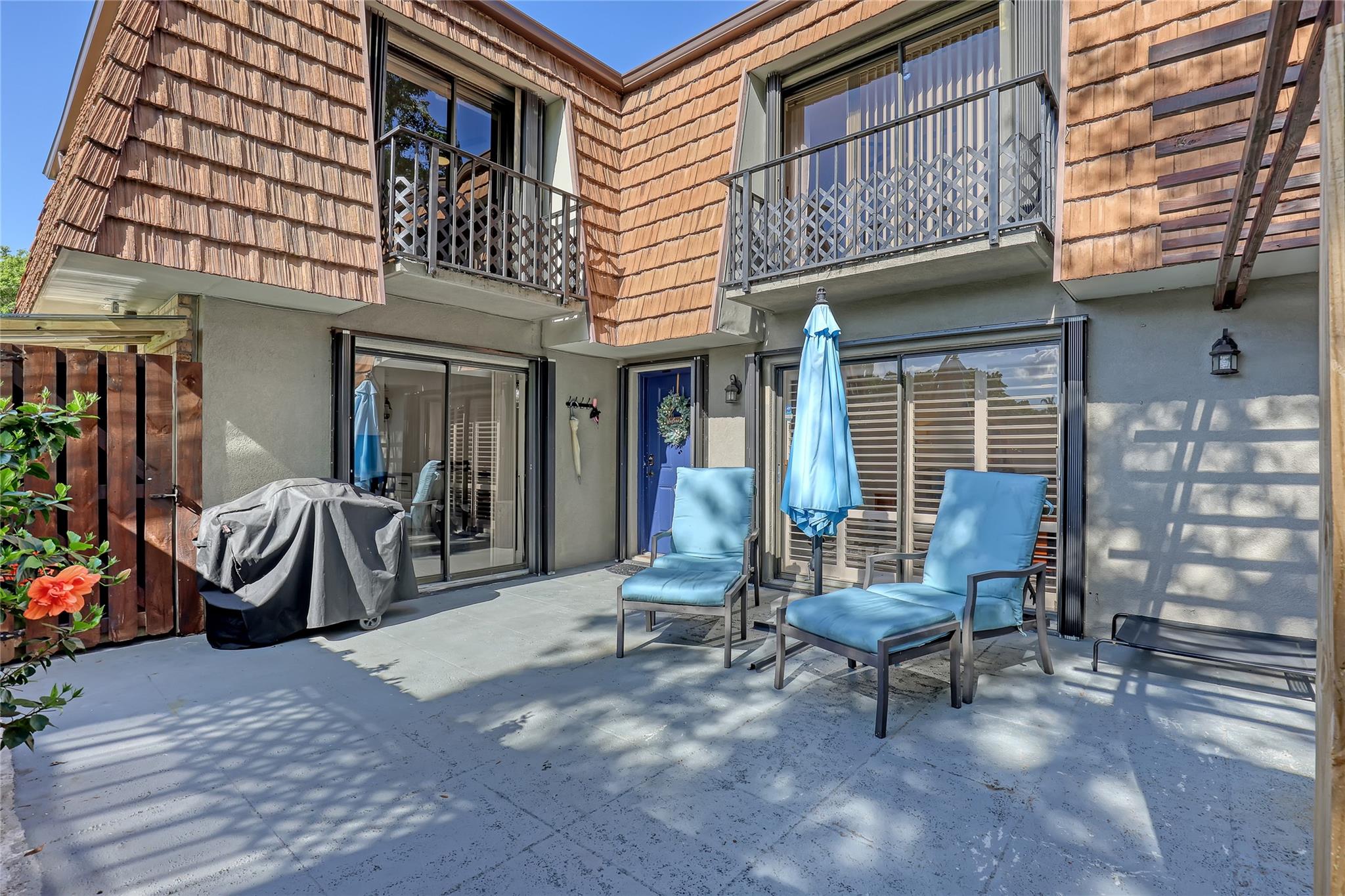 SHERWOOD LAKES - Residential