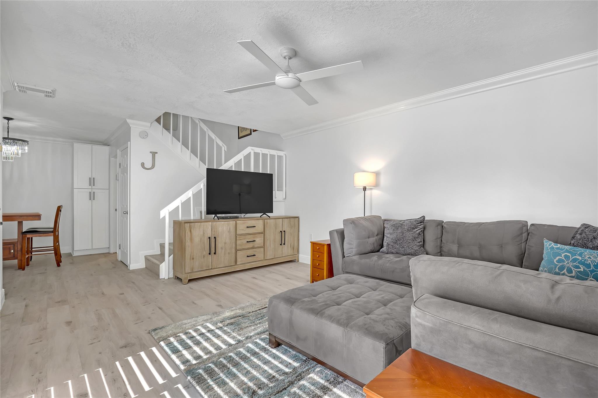 SHERWOOD LAKES - Residential