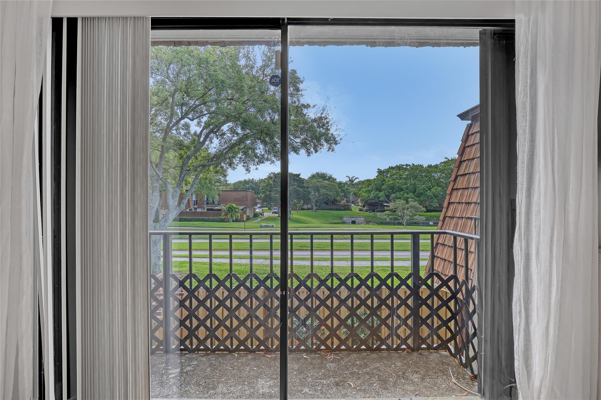 SHERWOOD LAKES - Residential