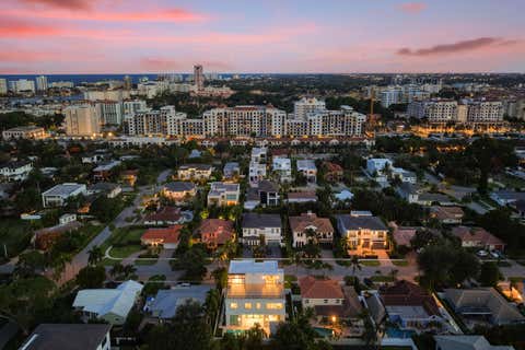 Tiny photo for 365 NE 3rd Street, Boca Raton, FL 33432 (MLS # B26016718)