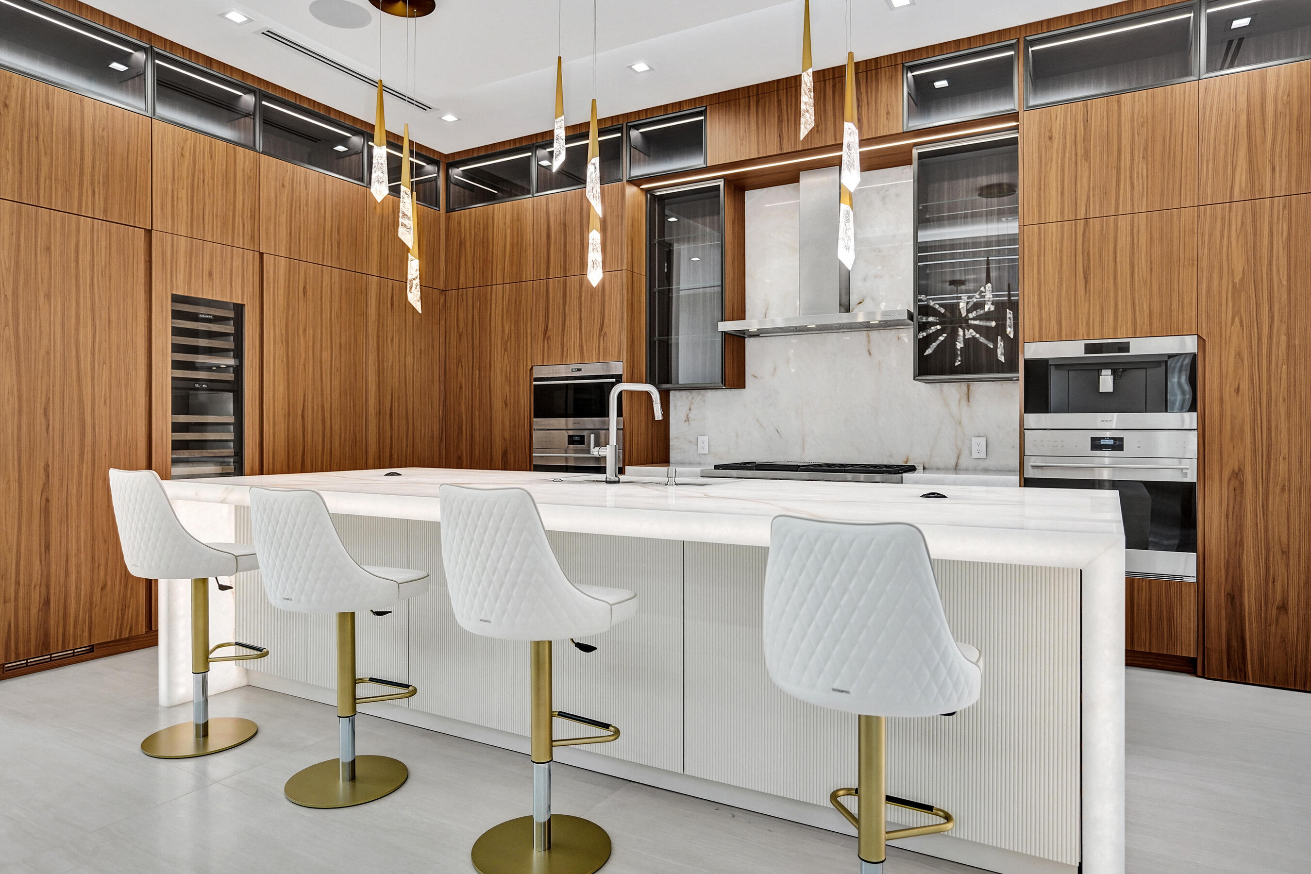 KINGS COURT REPLAT - Residential