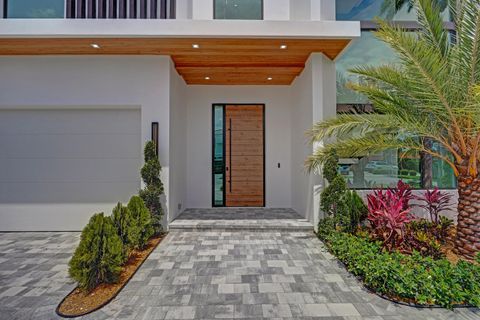 Tiny photo for 365 NE 3rd Street, Boca Raton, FL 33432 (MLS # B26016718)