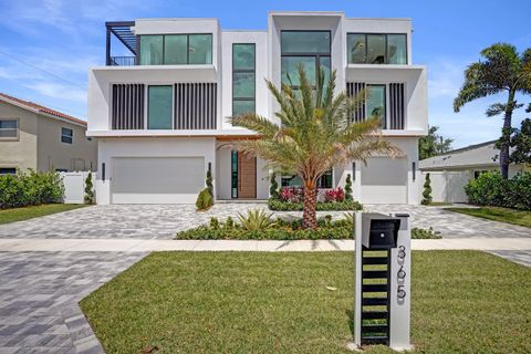 Photo of 365 NE 3rd Street, Boca Raton, FL 33432 (MLS # B26016718)