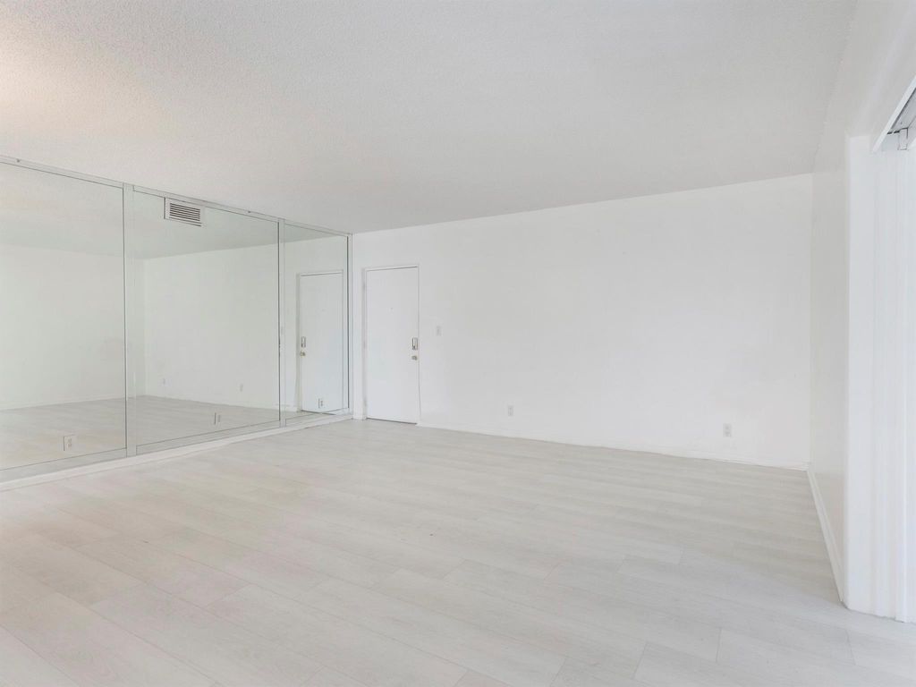 Photo of 6245 Old Court Road #102, Boca Raton, FL 33433 (MLS # R11127979)