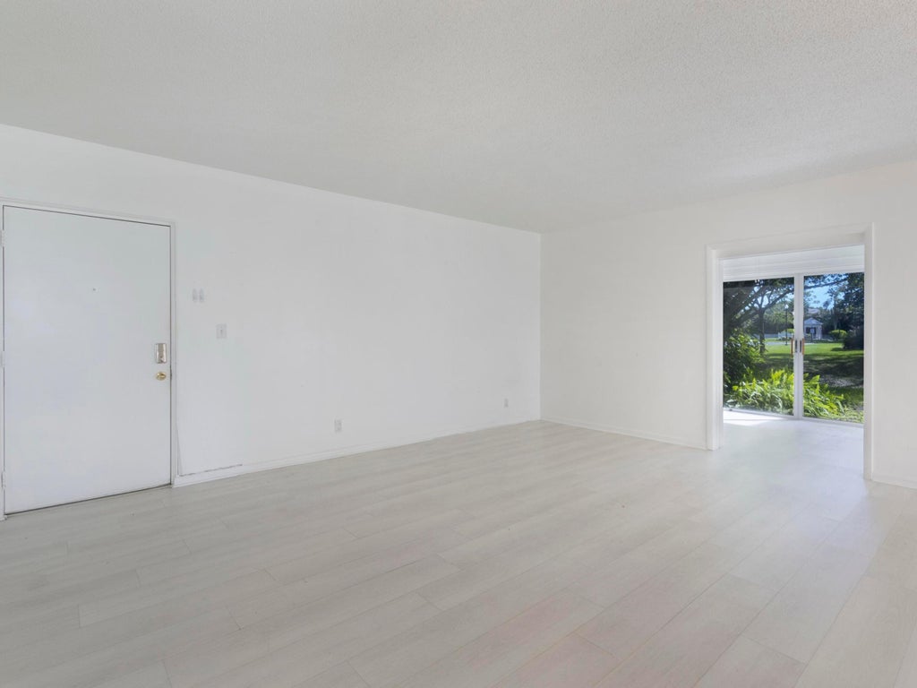 Photo of 6245 Old Court Road #102, Boca Raton, FL 33433 (MLS # R11127979)