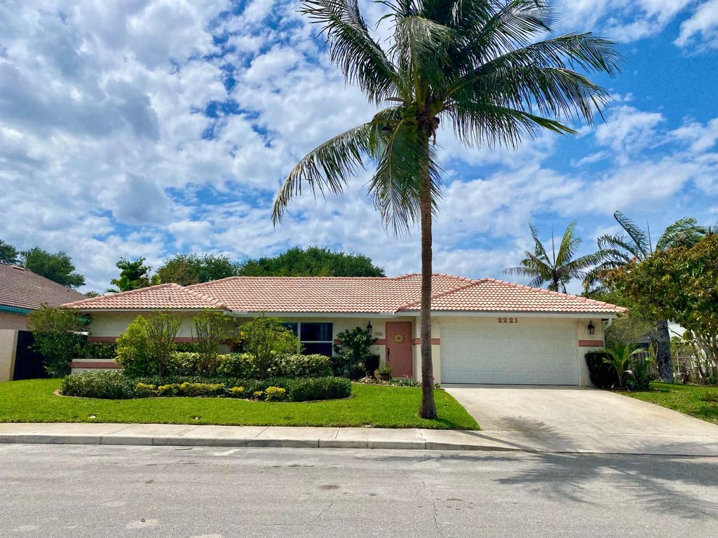 Photo of 2221 Vernon Street, Lake Worth Beach, FL 33460 (MLS # R10973856)