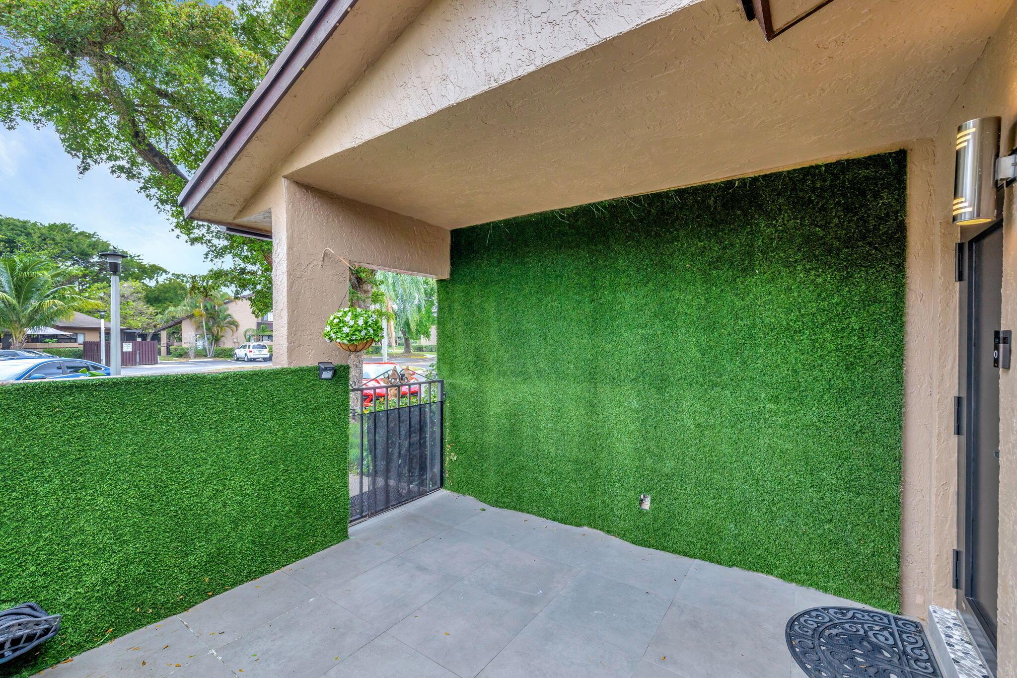 CENTURA PARC AT COCONUT C - Residential Lease