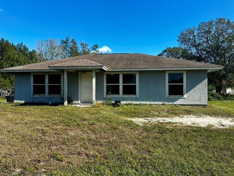 A home in Okeechobee