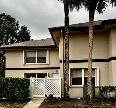 43 Essex Court B Royal Palm Beach FL 33411