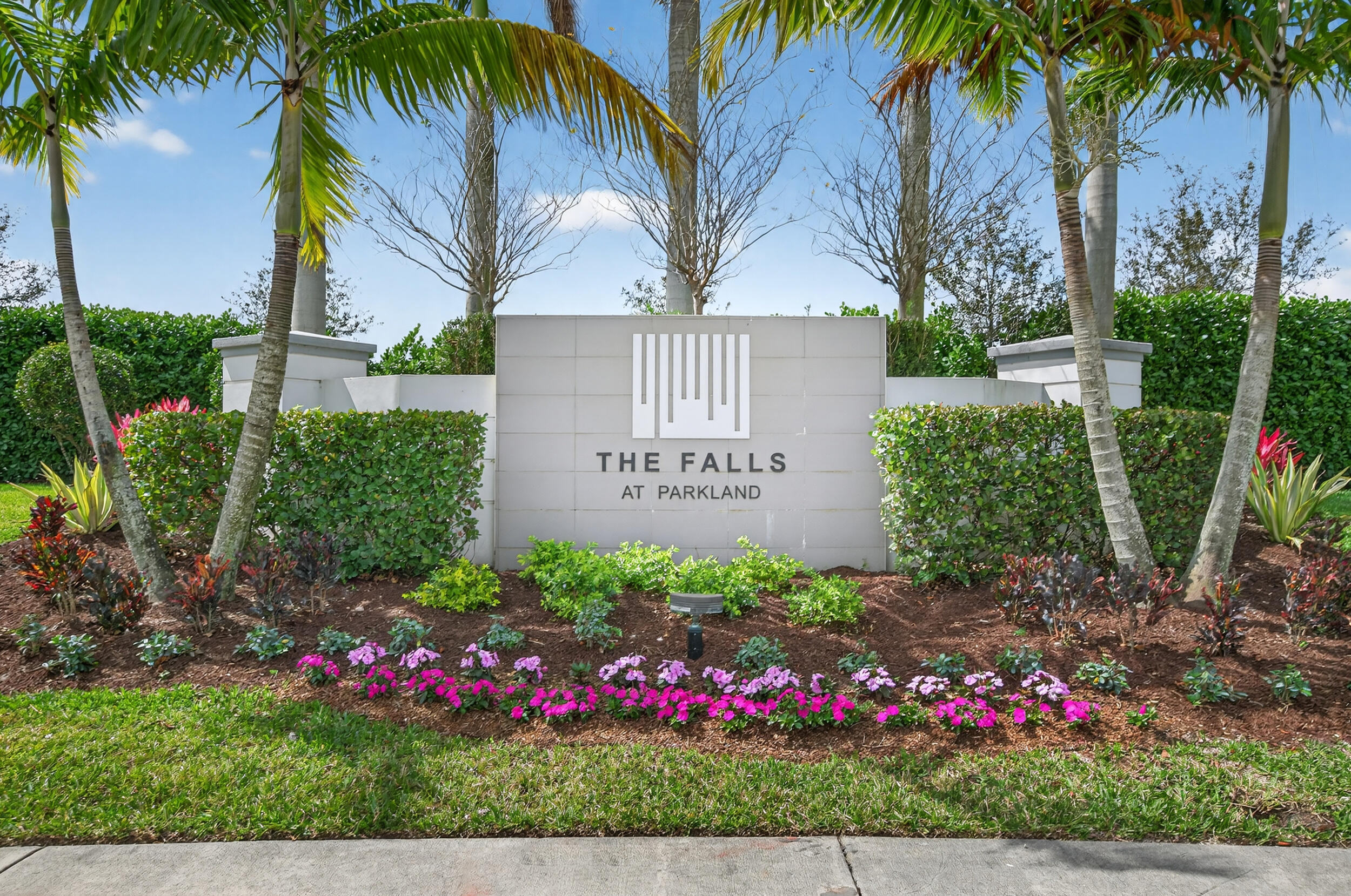 The Falls - Residential