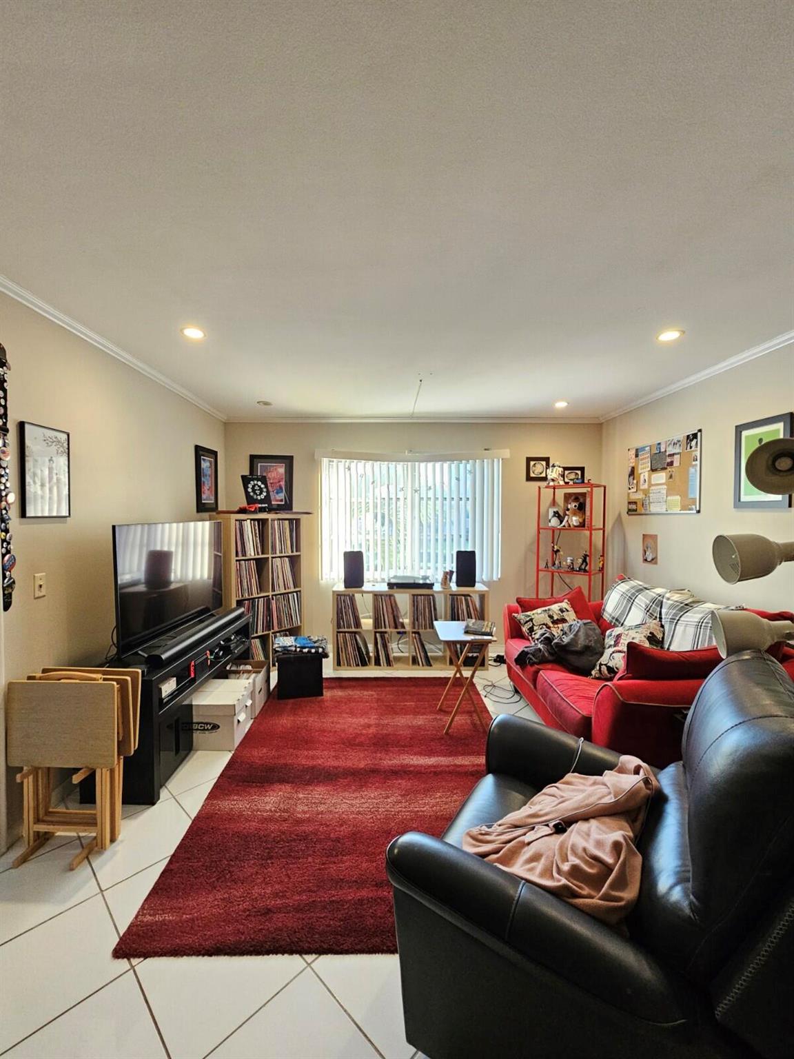 119 NE 19th Court 211g