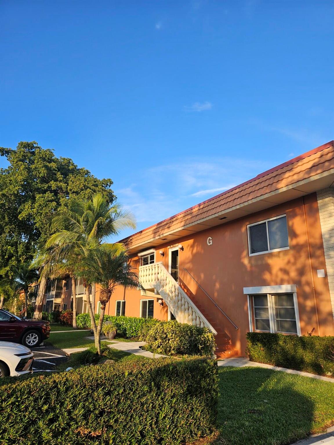 MANOR GROVE VILLAGE TWO C - Residential