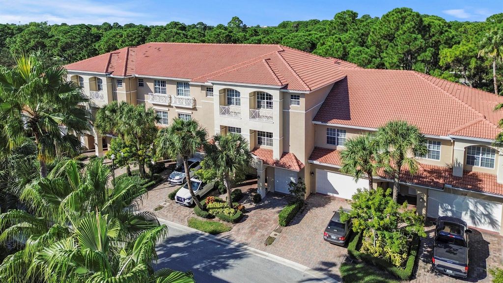 Photo of 5115 Artesa Way W, Palm Beach Gardens, FL 33418 (MLS # R10929529)