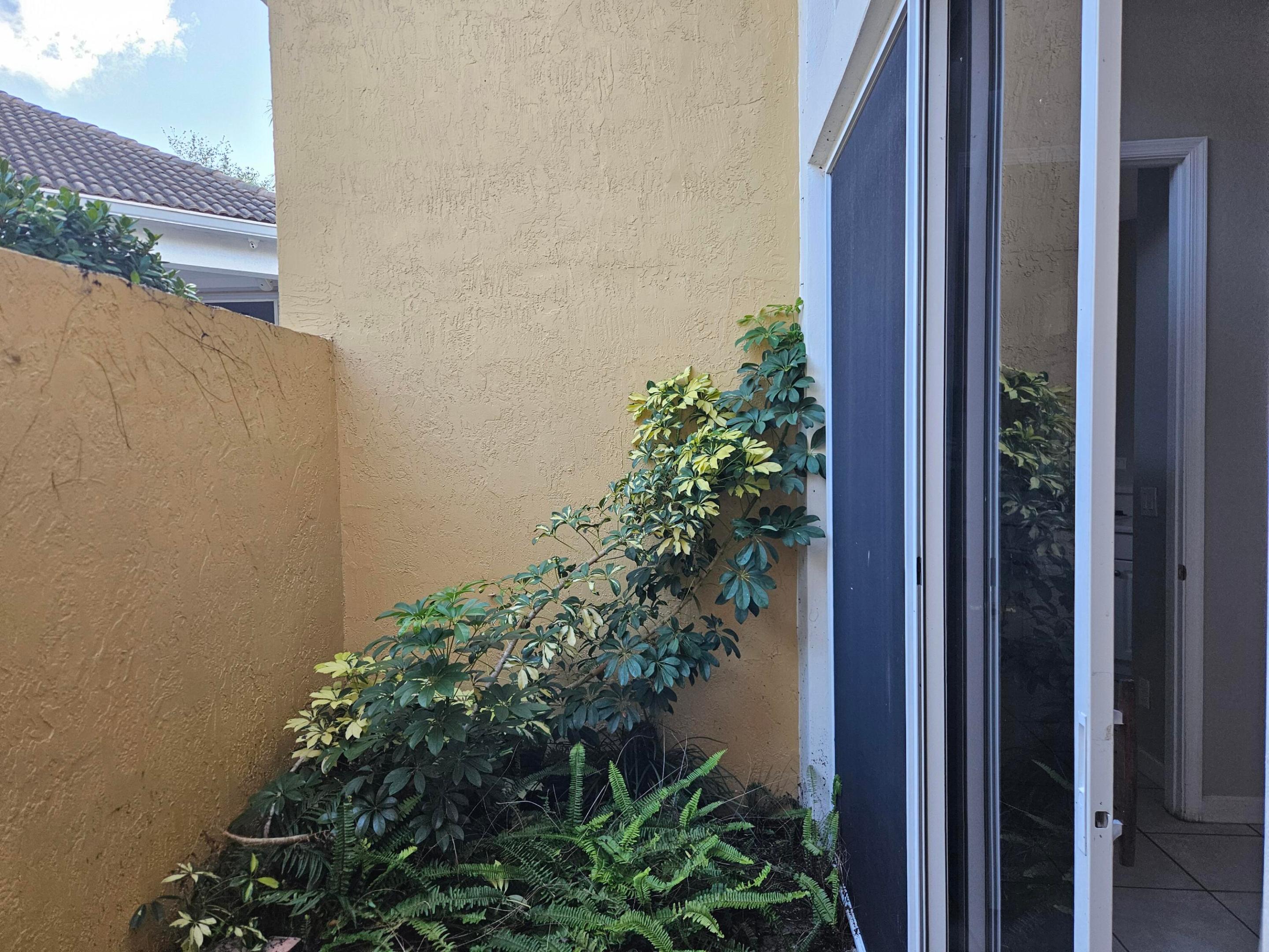 HERON BAY FOUR - Residential Lease
