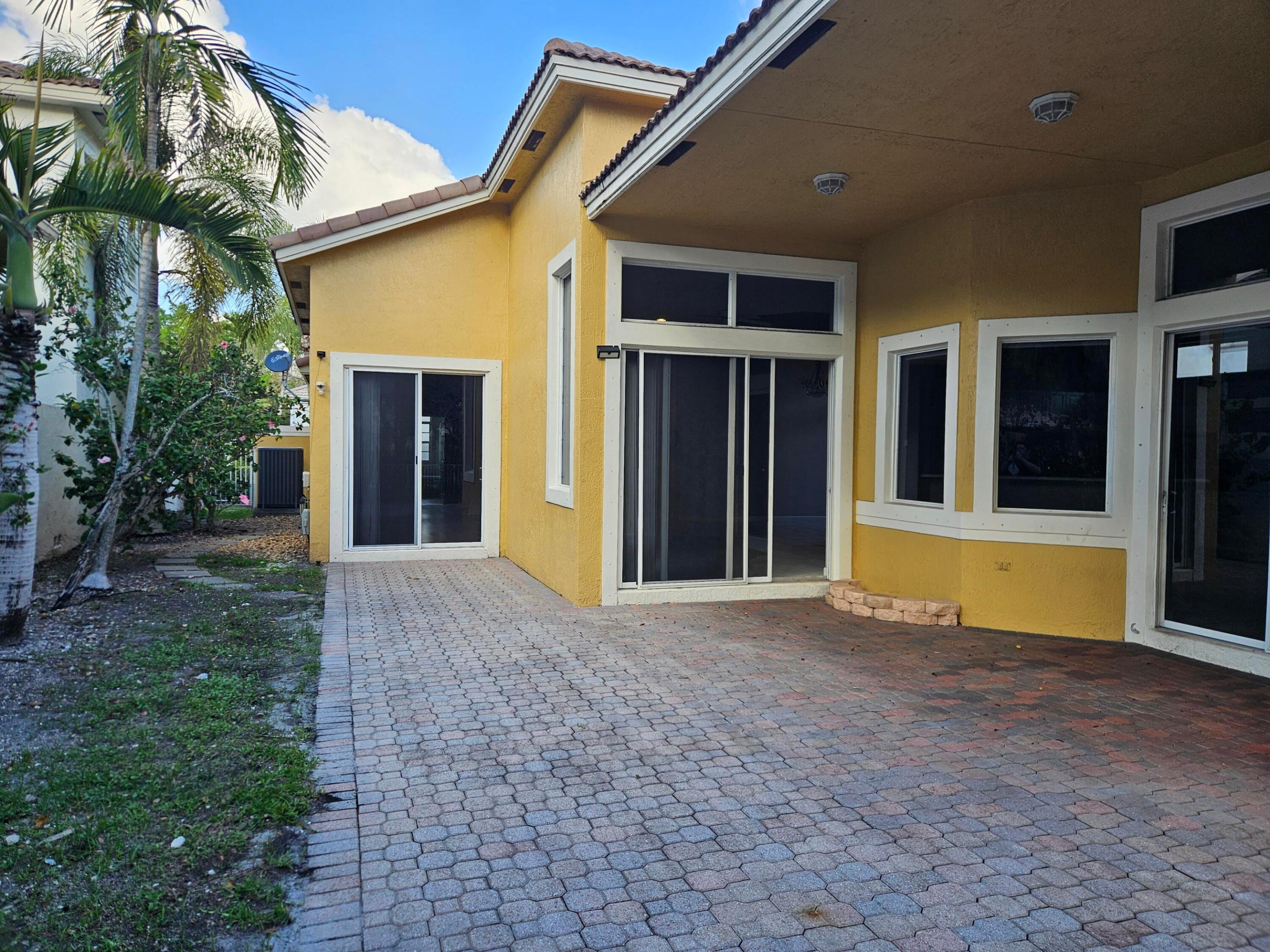 HERON BAY FOUR - Residential Lease