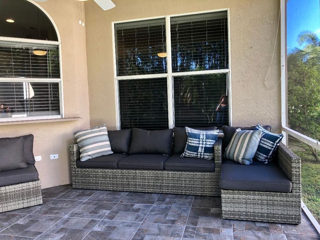 Photo of 712 SW San Salvador Cove, Port Saint Lucie, FL 34986 (MLS # R11068535)