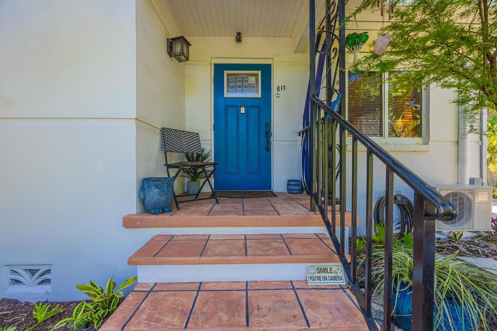 Photo of 817 N B Street, Lake Worth Beach, FL 33460 (MLS # R11125679)