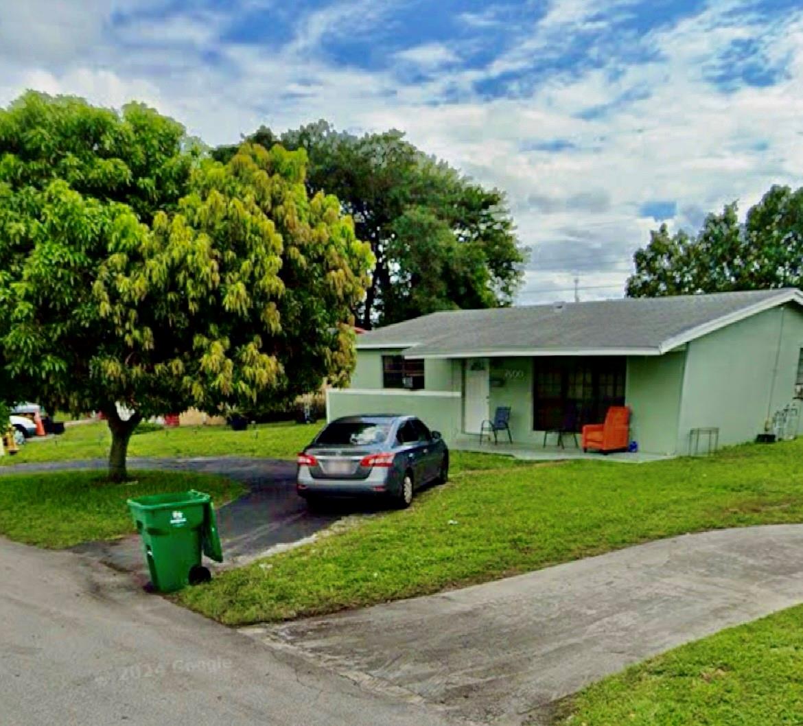 Excellent home for investment. This home is located in a lovely neighborhood in Miramar. Lot size is 6,000 sq. ft. This home is priced right to sell!