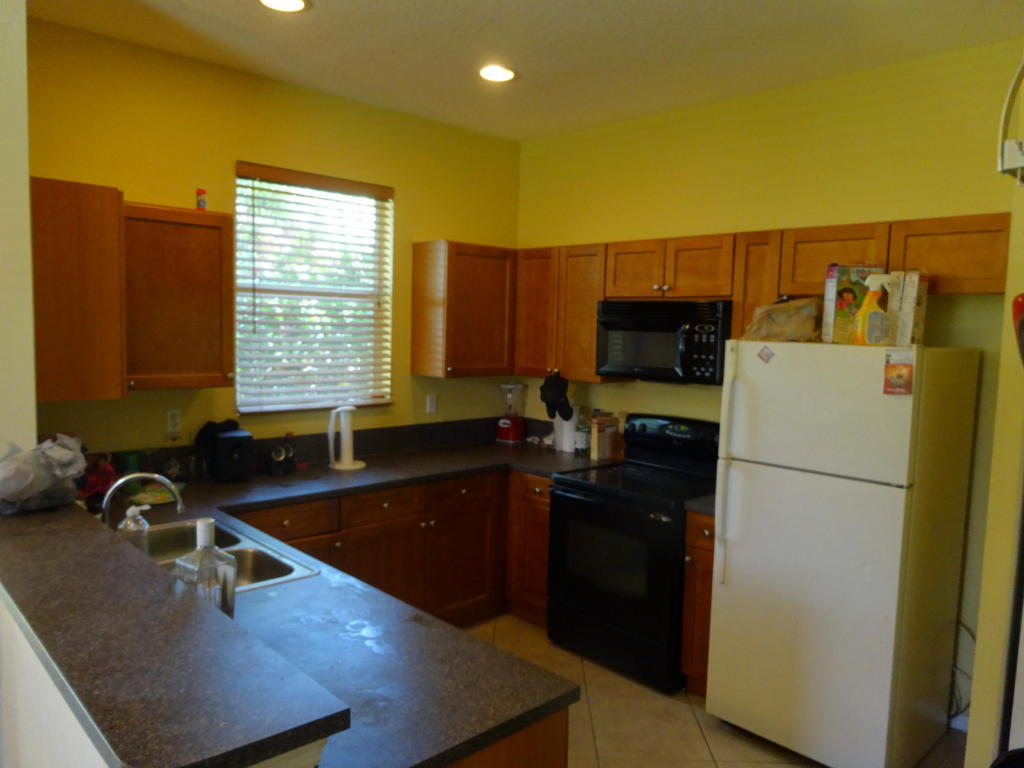 SEMINOLE GARDENS AT WOODBINE - Residential