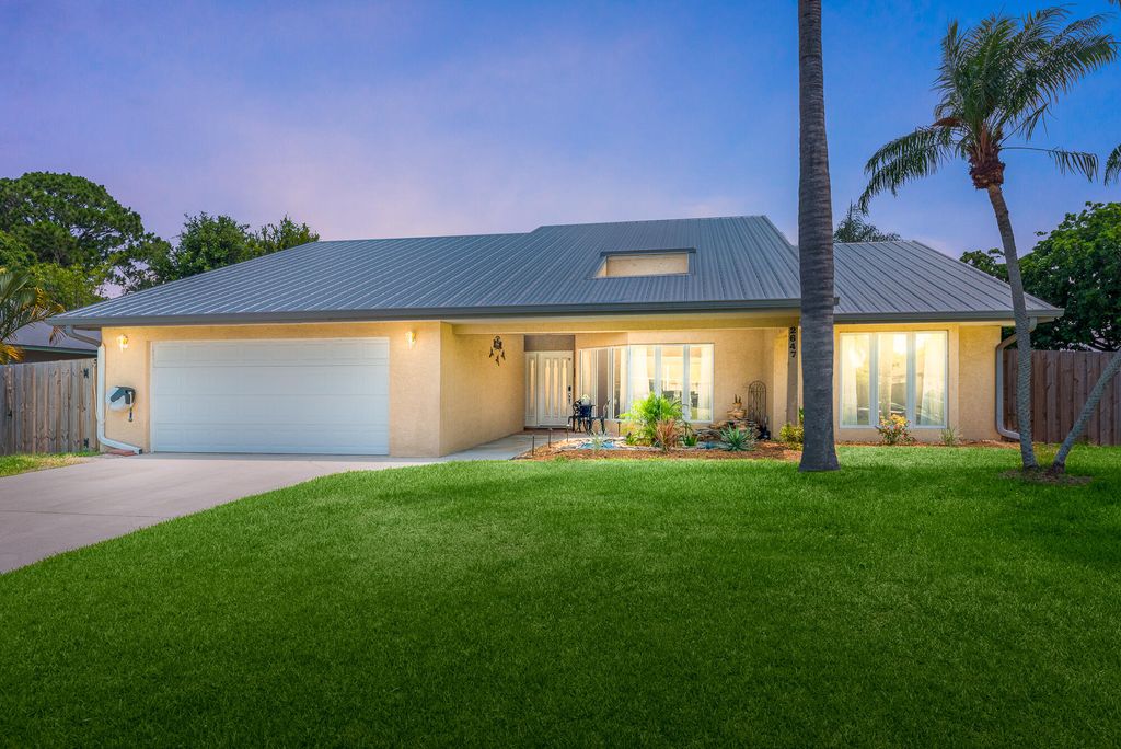 Photo of 2647 SE Export Avenue, Port Saint Lucie, FL 34952 (MLS # R10992299)