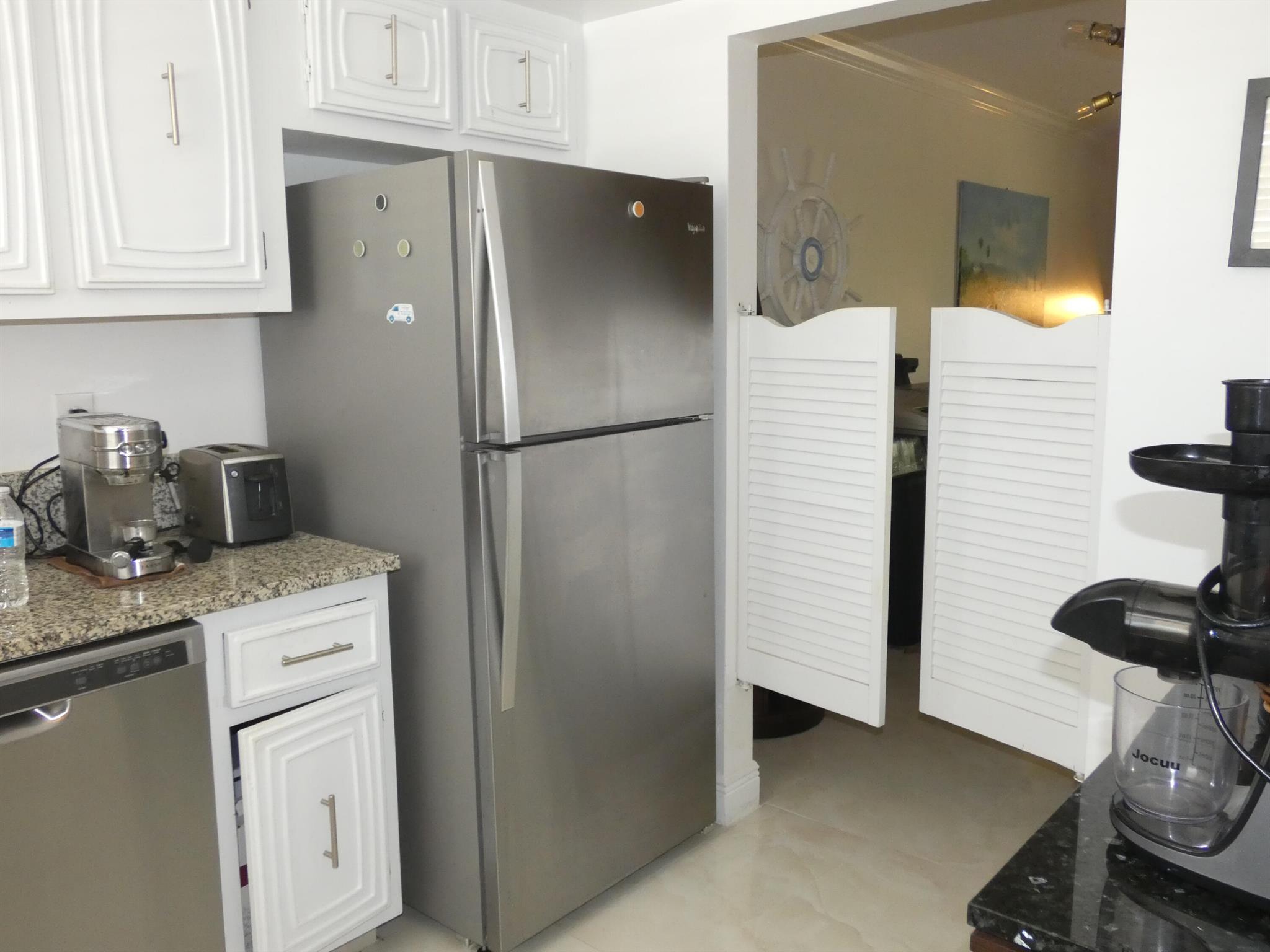 Little Club Condo Associa - Residential Lease