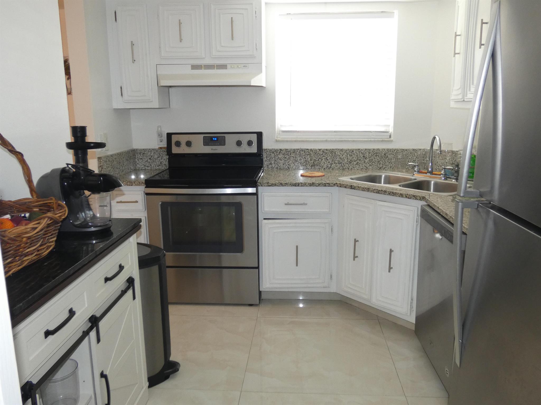Little Club Condo Associa - Residential Lease