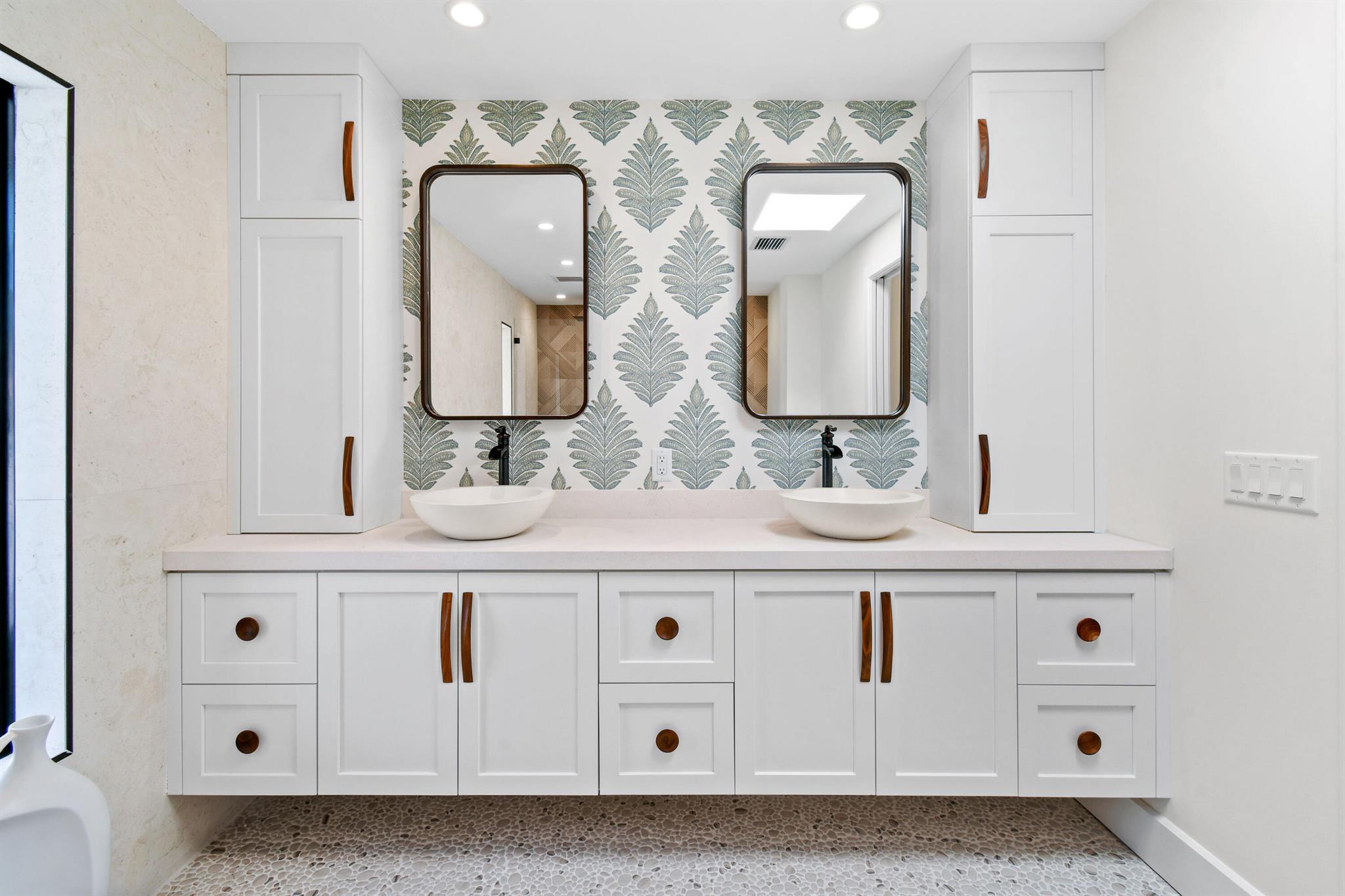 OLYMPUS - Residential