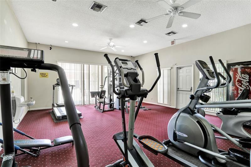 Lakewood On The Green - Residential