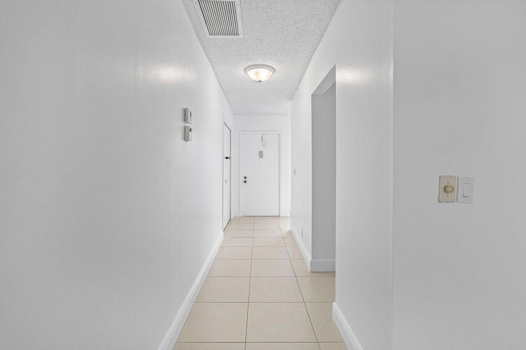 Photo of 1021 Flame Vine Avenue, Delray Beach, FL 33445 (MLS # B26009687)