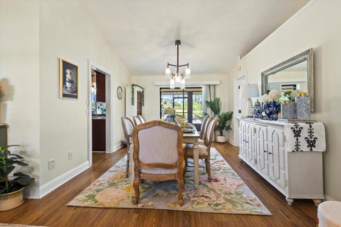 COUNTRY CLUB ESTATES - Residential