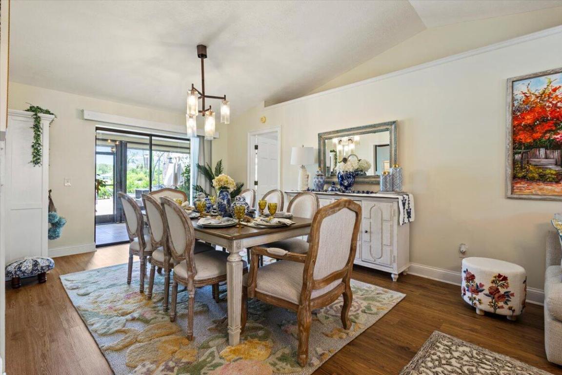 COUNTRY CLUB ESTATES - Residential