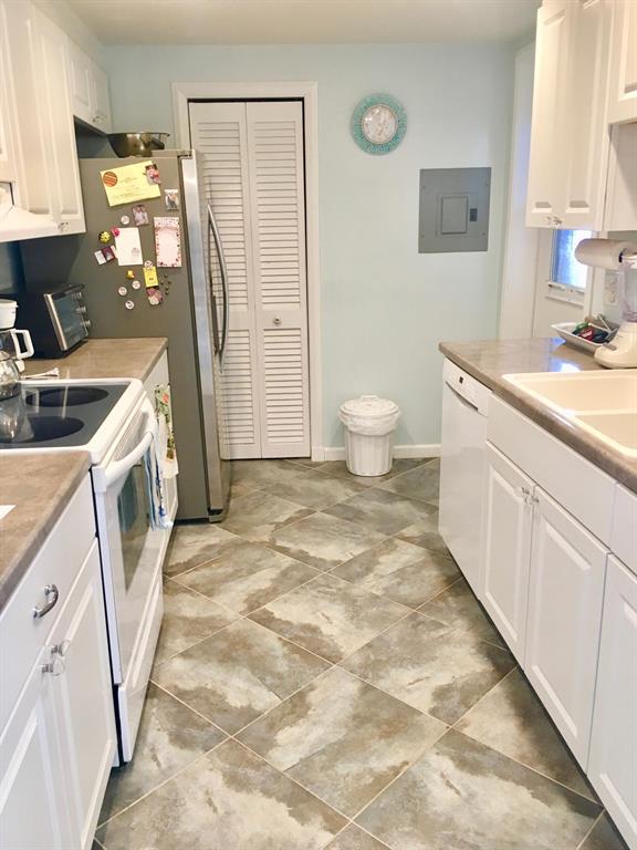 SEADUNES CONDO - Residential Lease