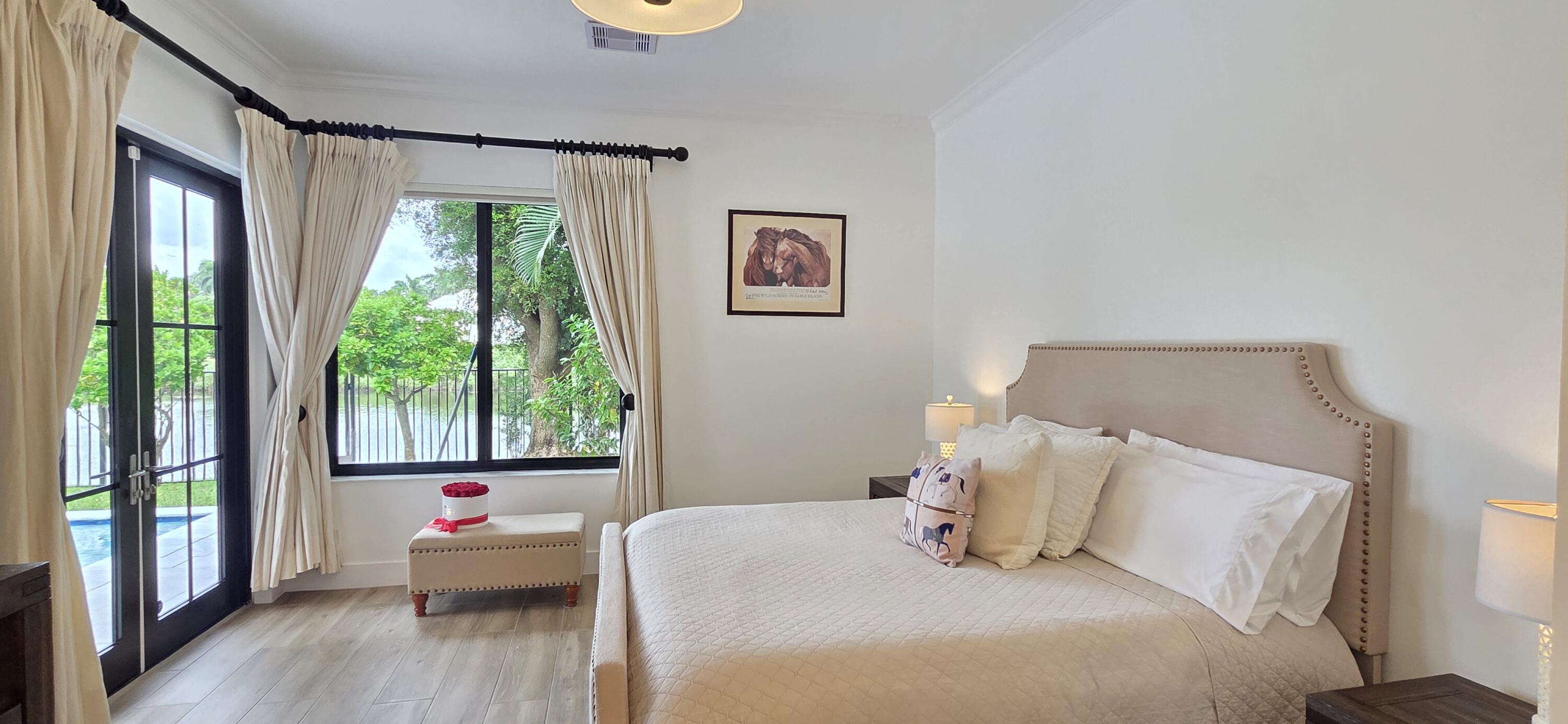 SHADY OAKS OF PALM BEACH POLO & COUNTRY CLUB - Residential