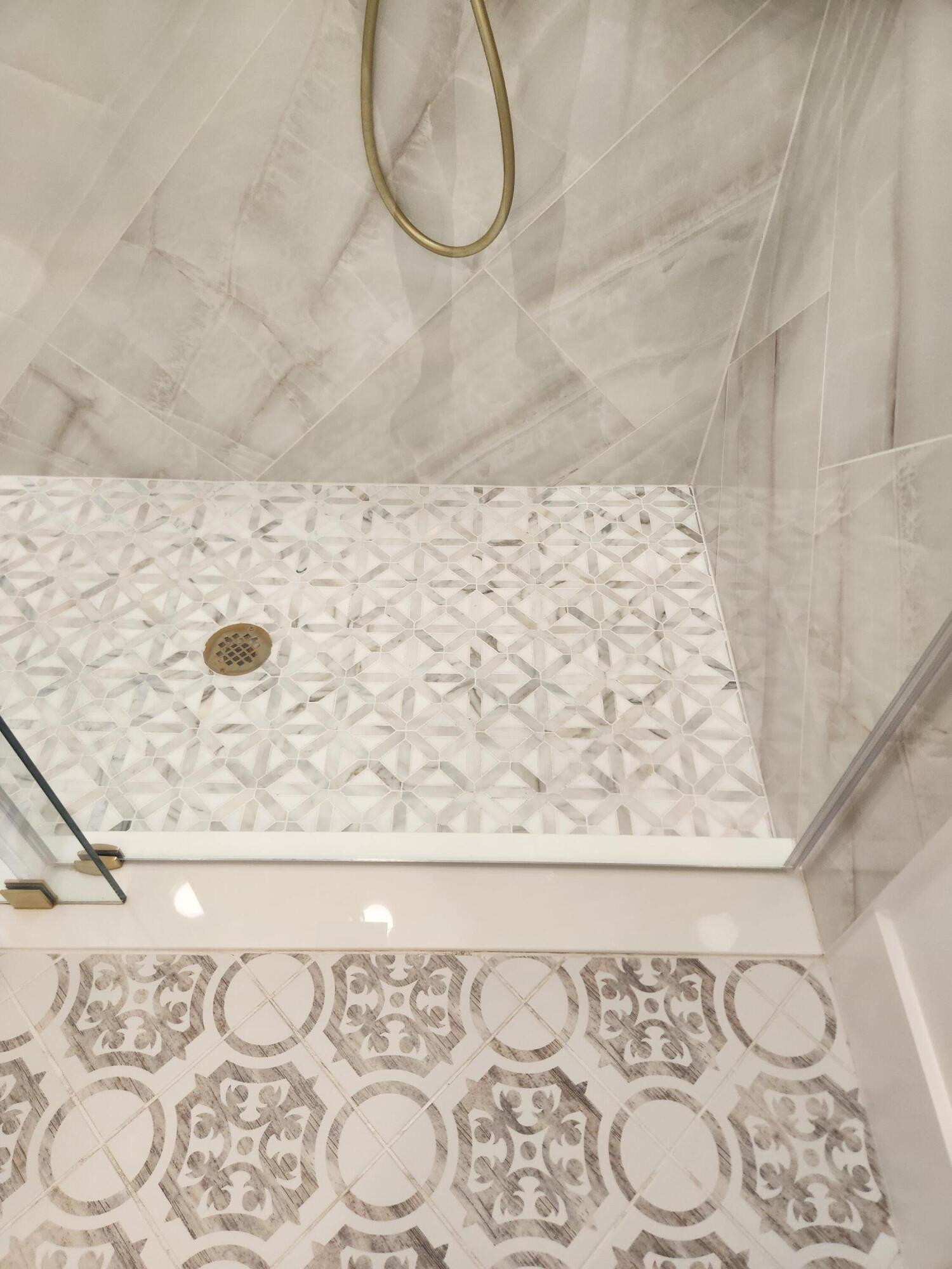 SHADY OAKS OF PALM BEACH POLO & COUNTRY CLUB - Residential