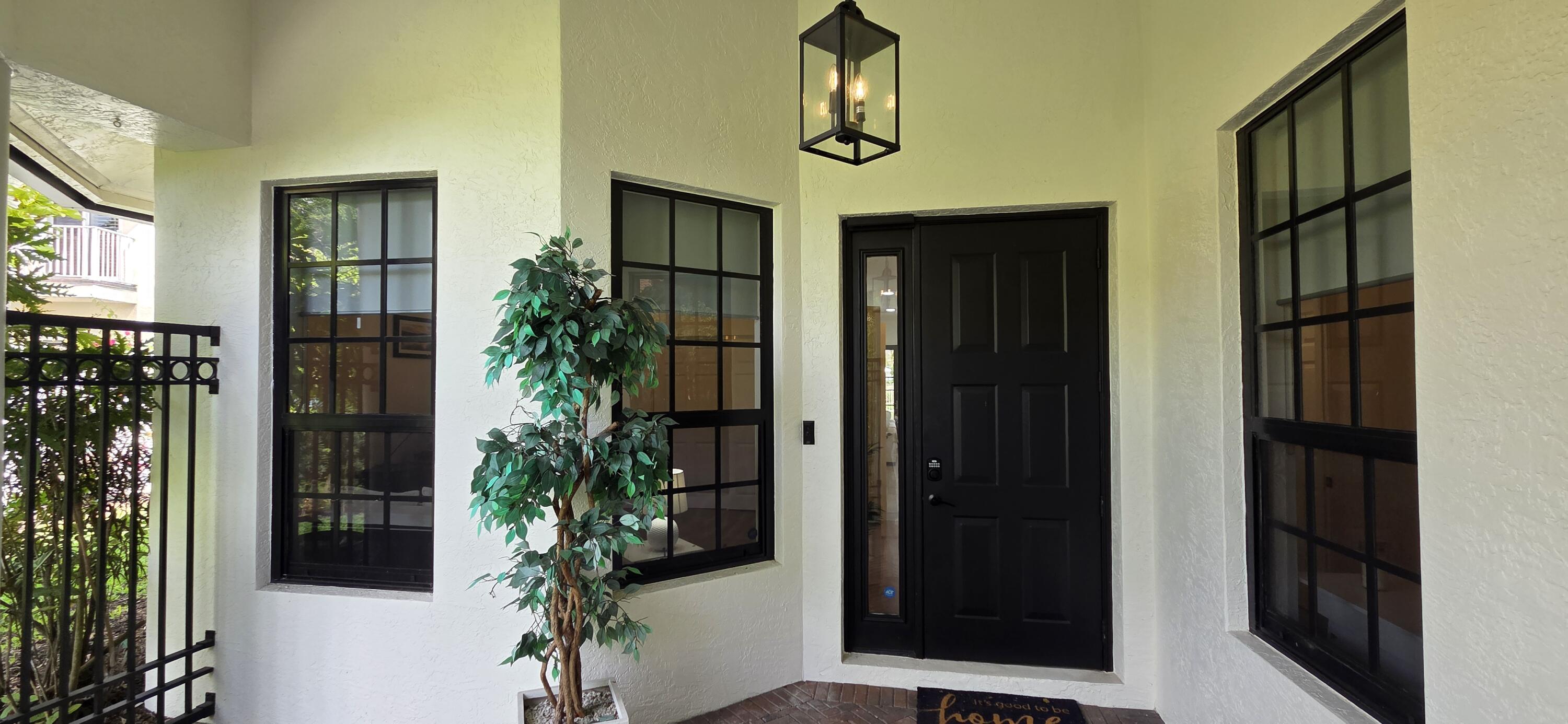 SHADY OAKS OF PALM BEACH POLO & COUNTRY CLUB - Residential