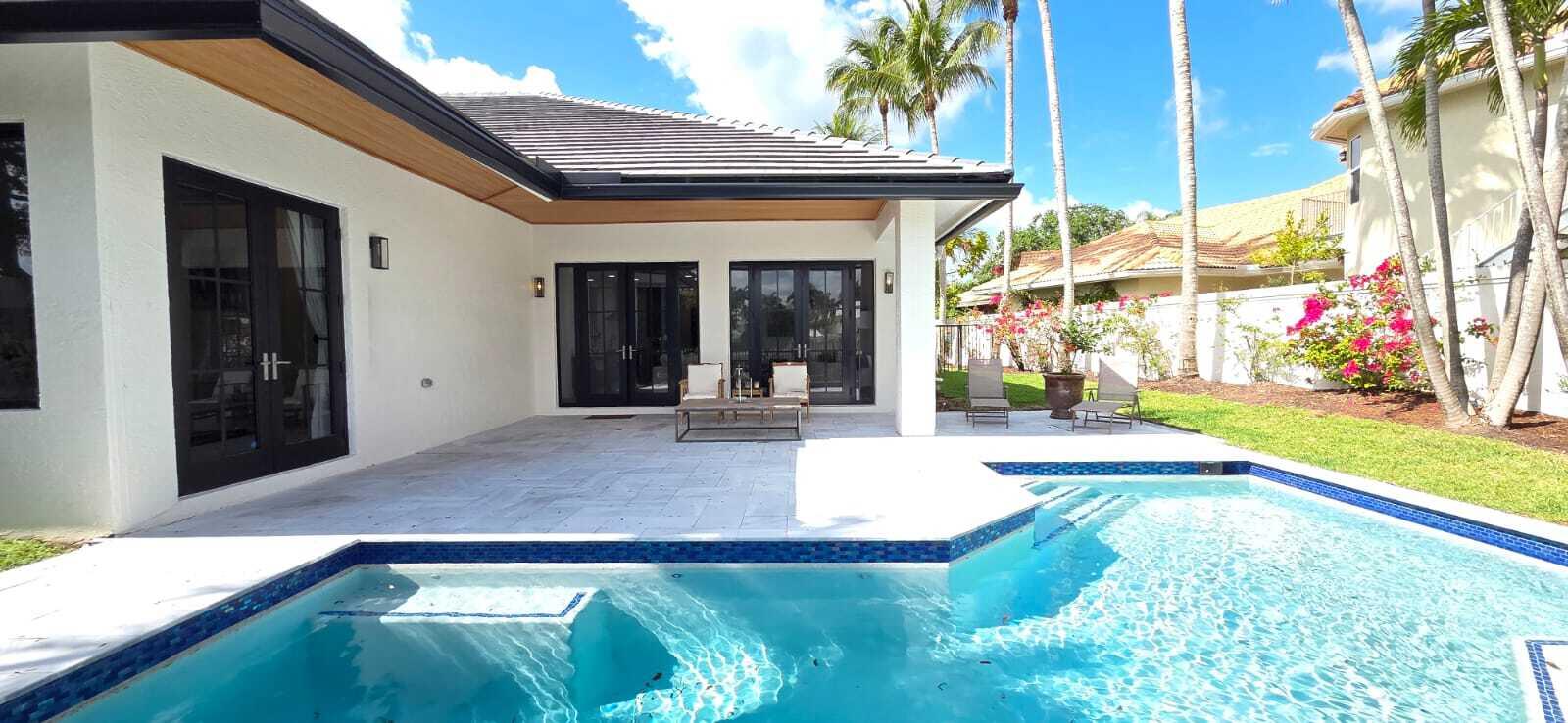 SHADY OAKS OF PALM BEACH POLO & COUNTRY CLUB - Residential