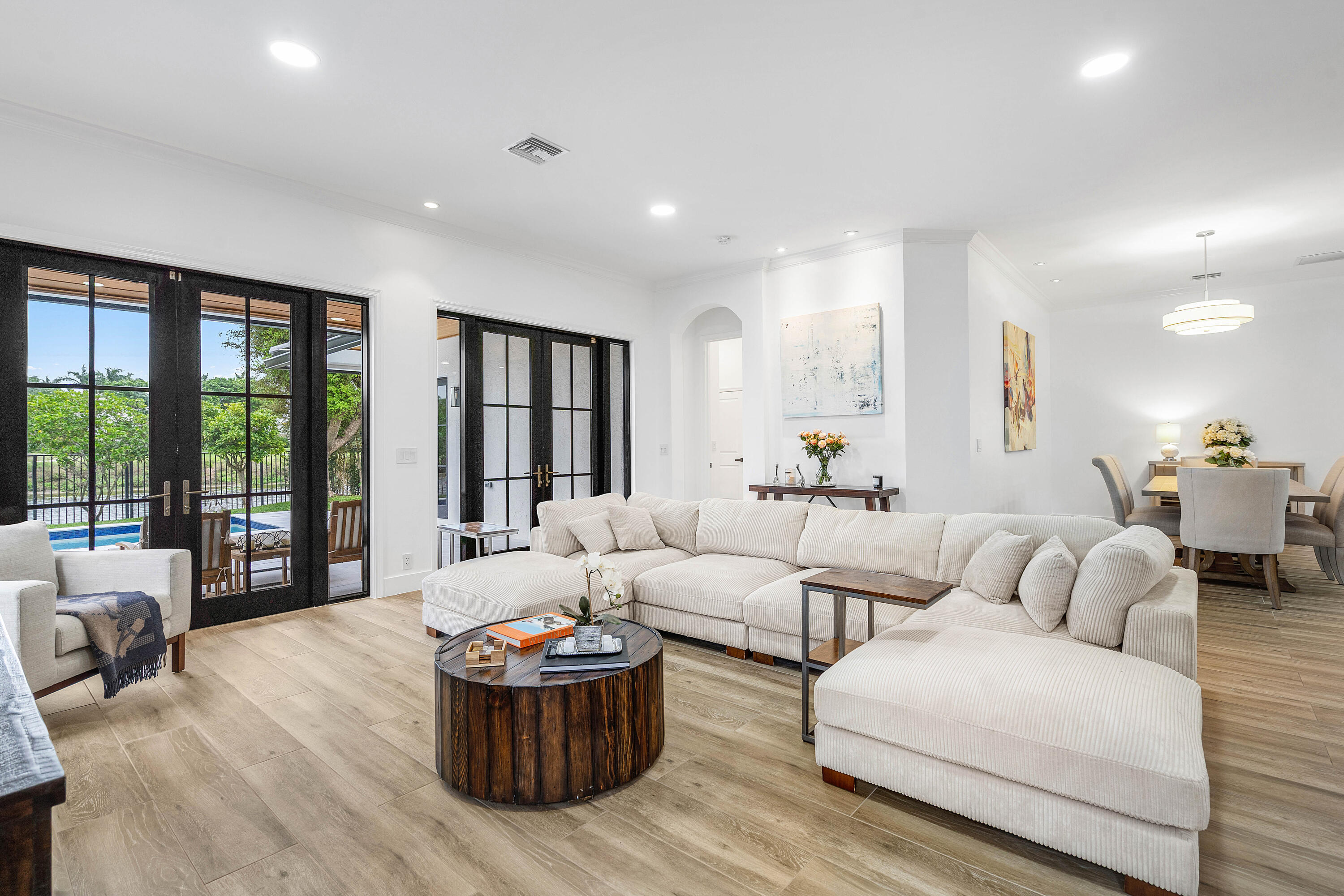 SHADY OAKS OF PALM BEACH POLO & COUNTRY - Residential