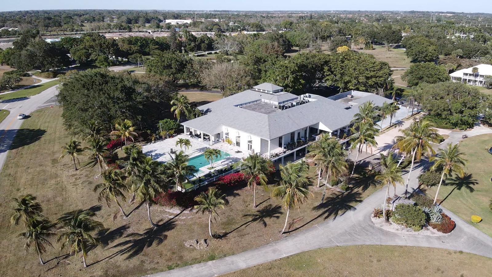 SHADY OAKS OF PALM BEACH POLO & COUNTRY CLUB - Residential