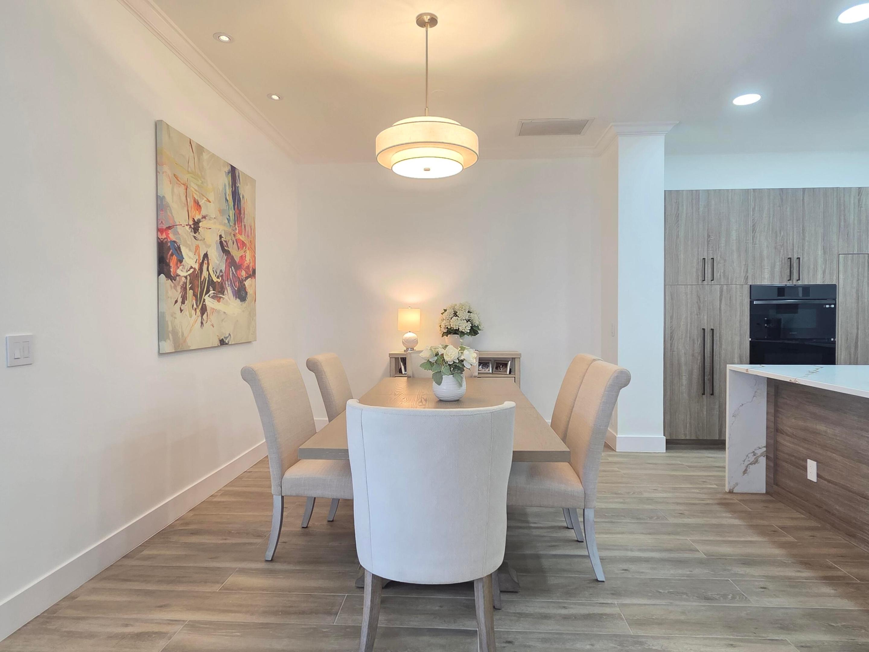 SHADY OAKS OF PALM BEACH POLO & COUNTRY CLUB - Residential